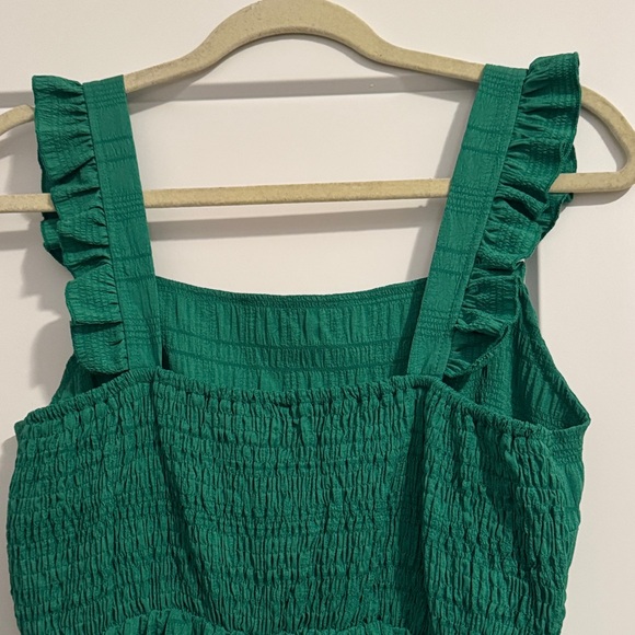 Green Dress - Picture 4 of 5